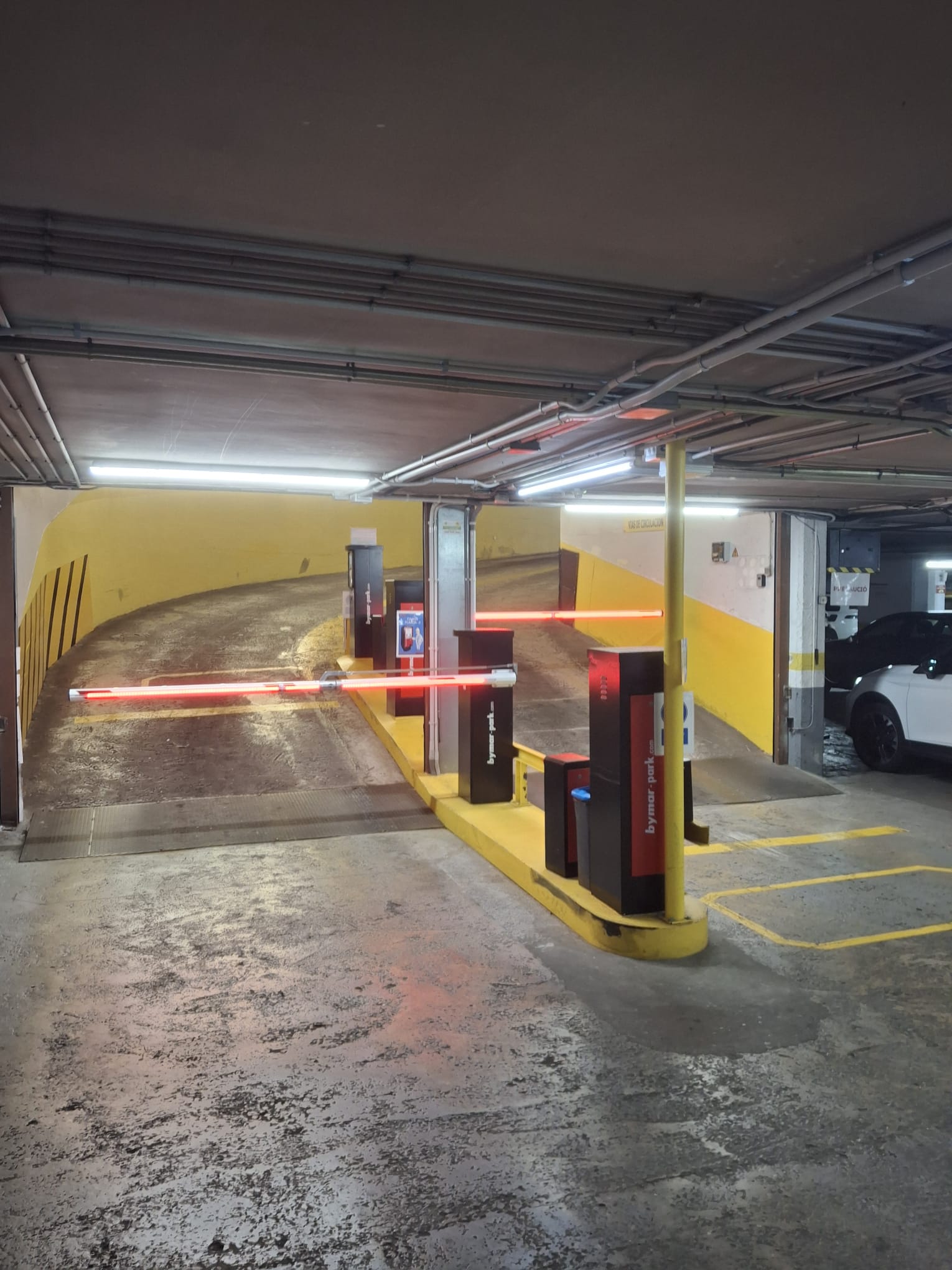 PARKING ATENEA