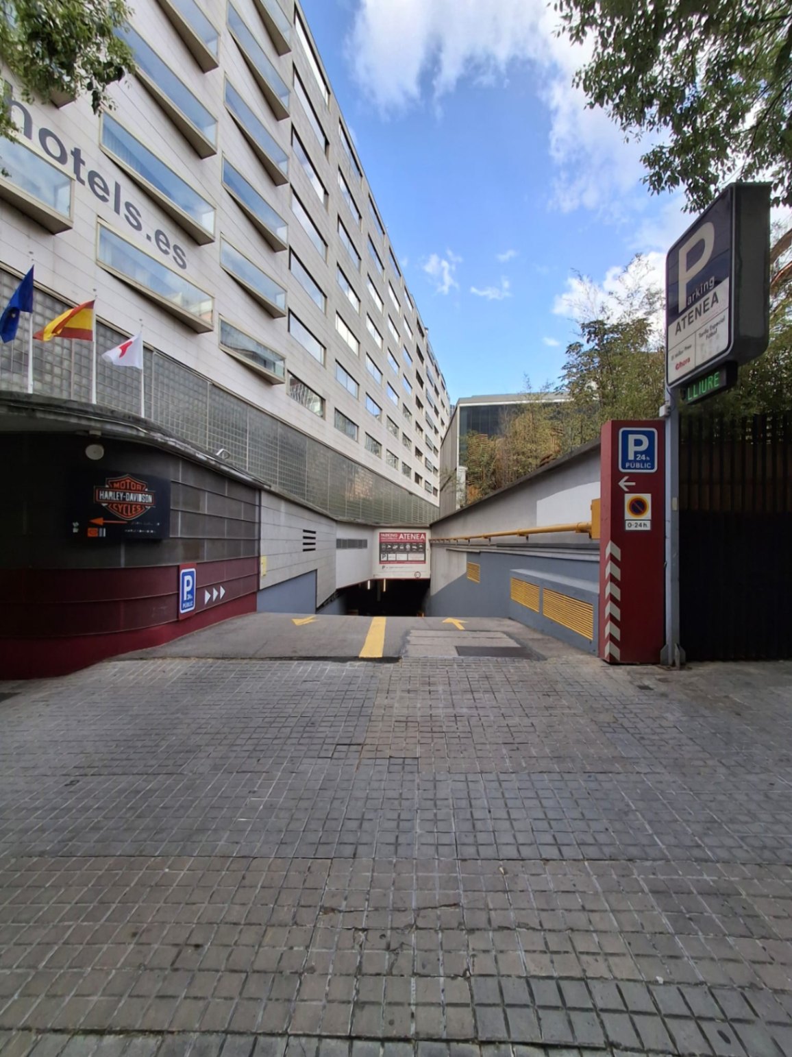 PARKING ATENEA