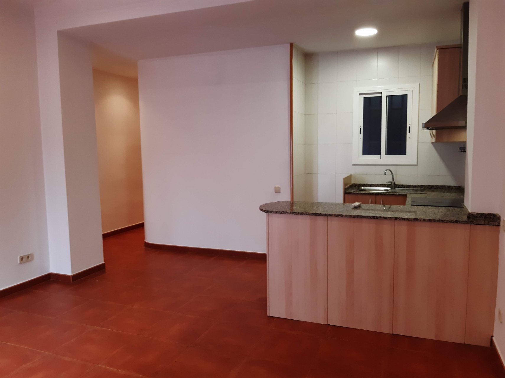 PISO CON TERRAZA