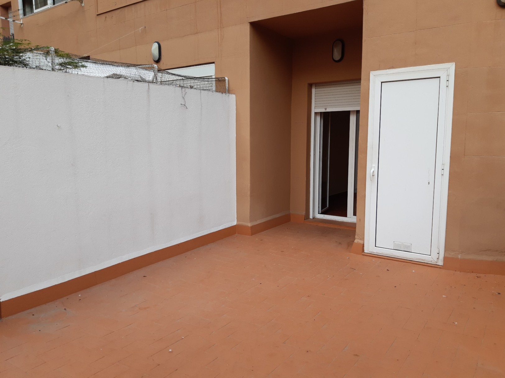 PISO CON TERRAZA