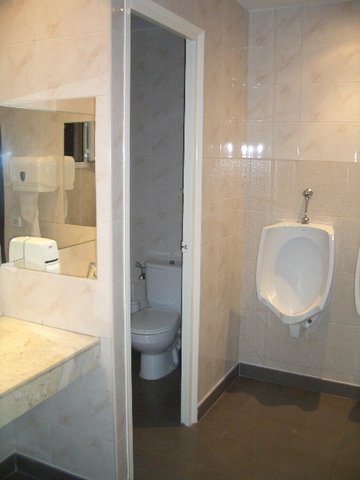 Oficina Pelai 12