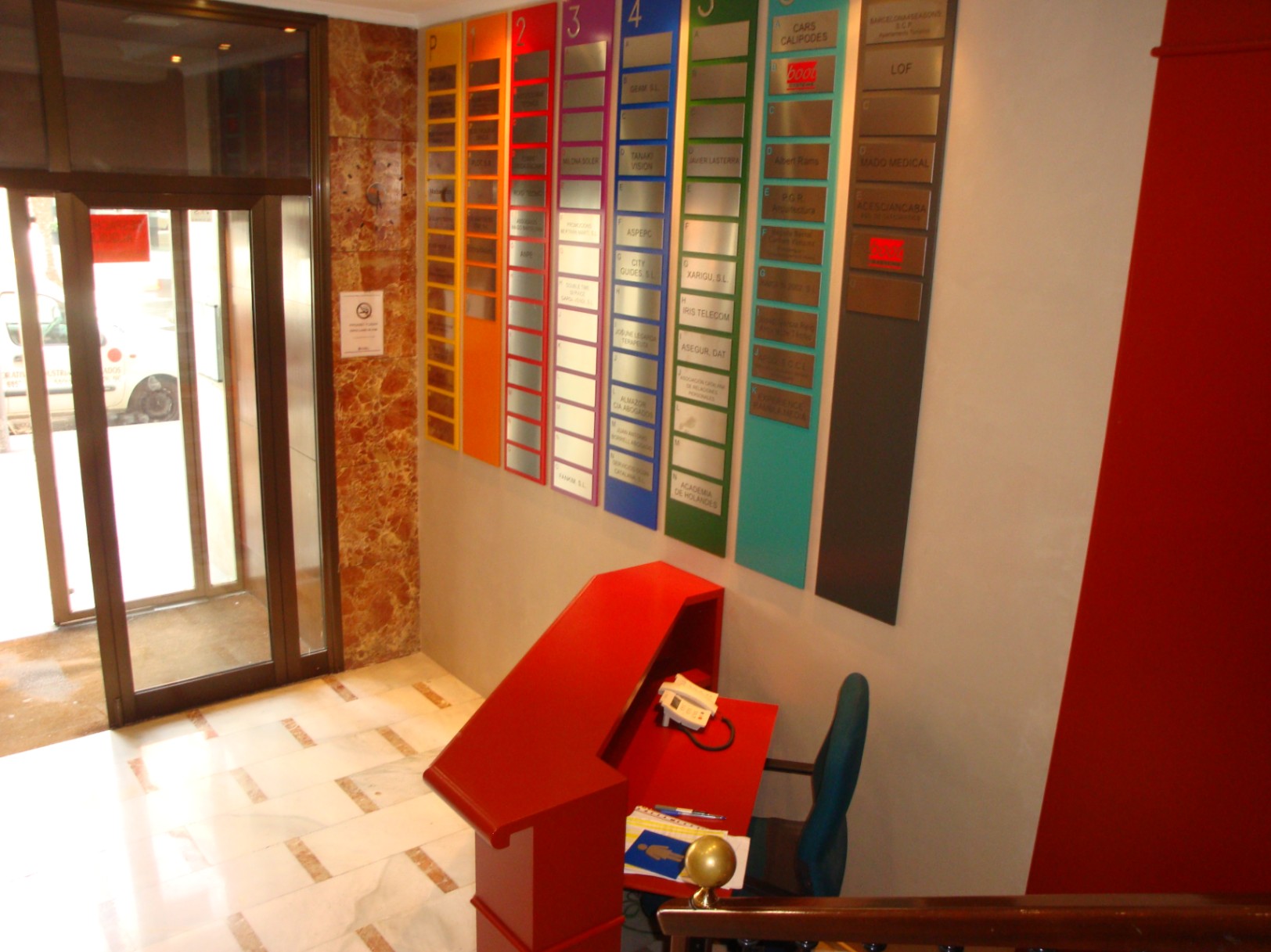 Oficina Pelai 12