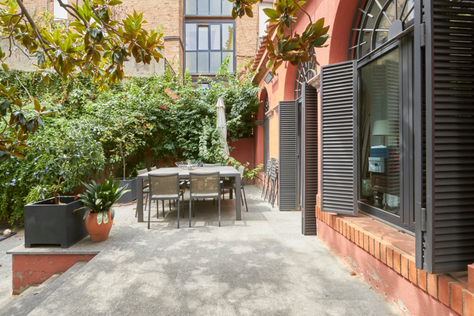 Renovated house for rent Anglí street