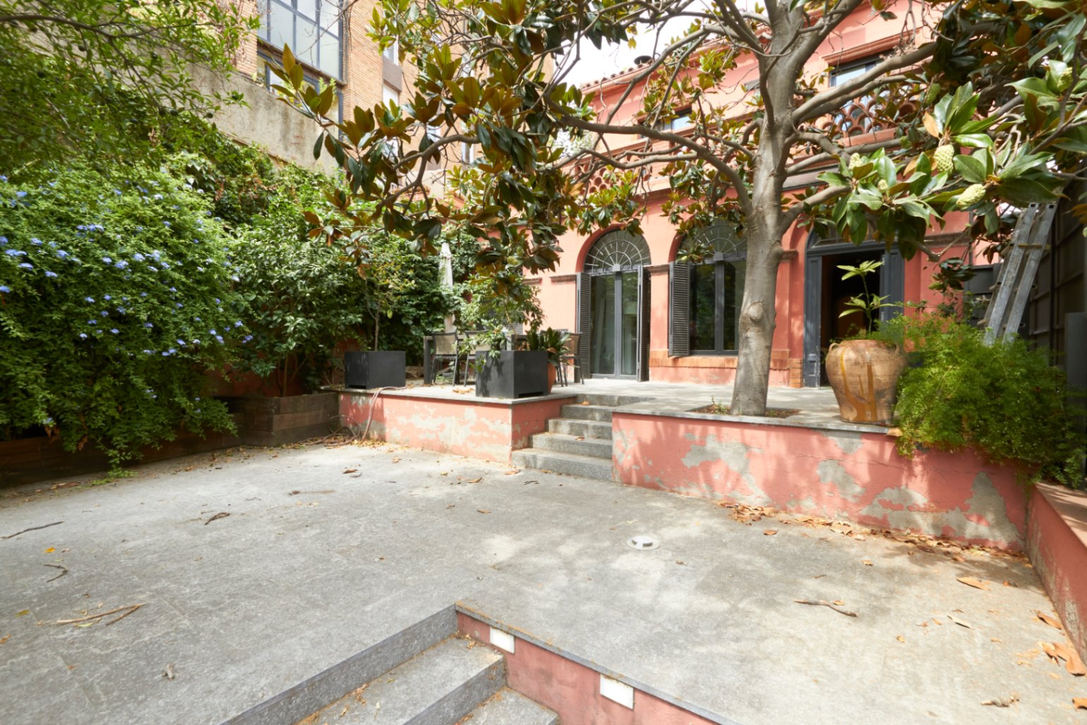 Renovated house for rent Anglí street