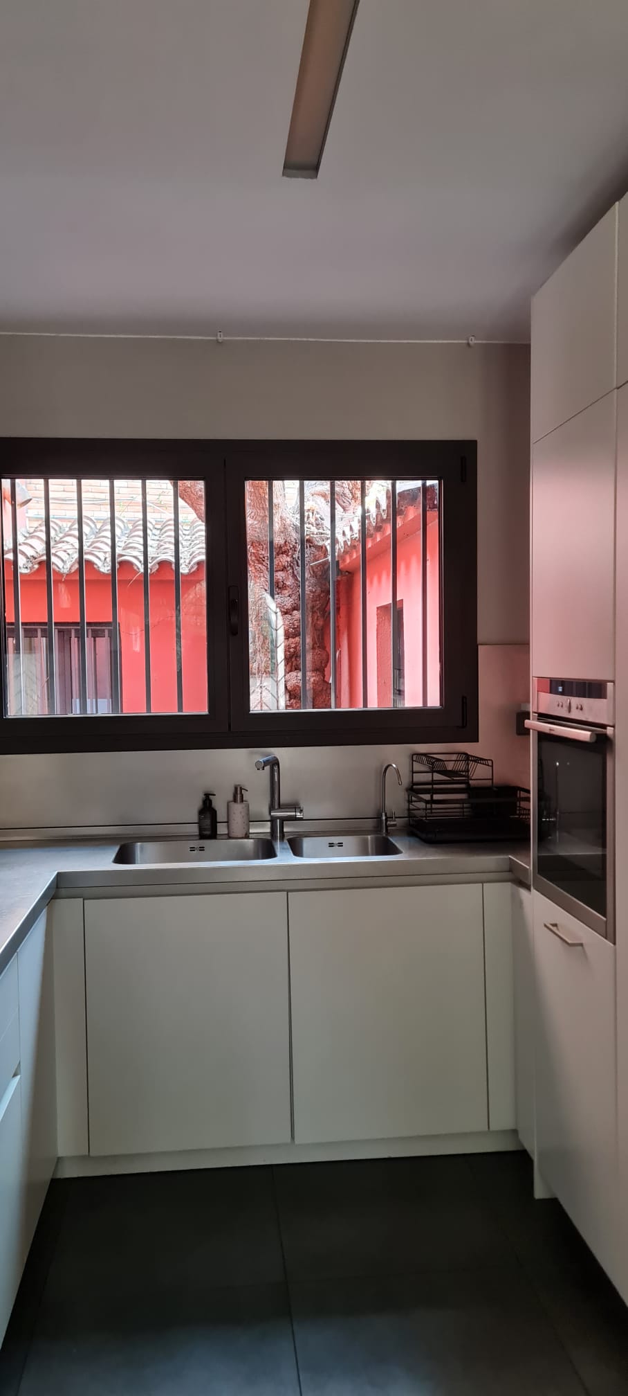 Renovated house for rent Anglí street
