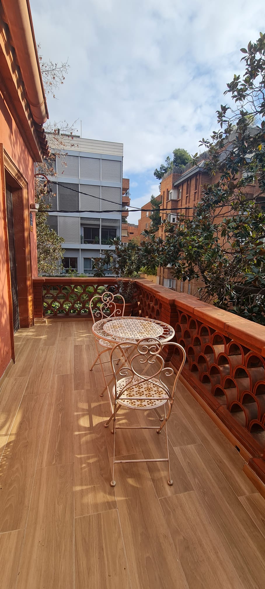 Renovated house for rent Anglí street