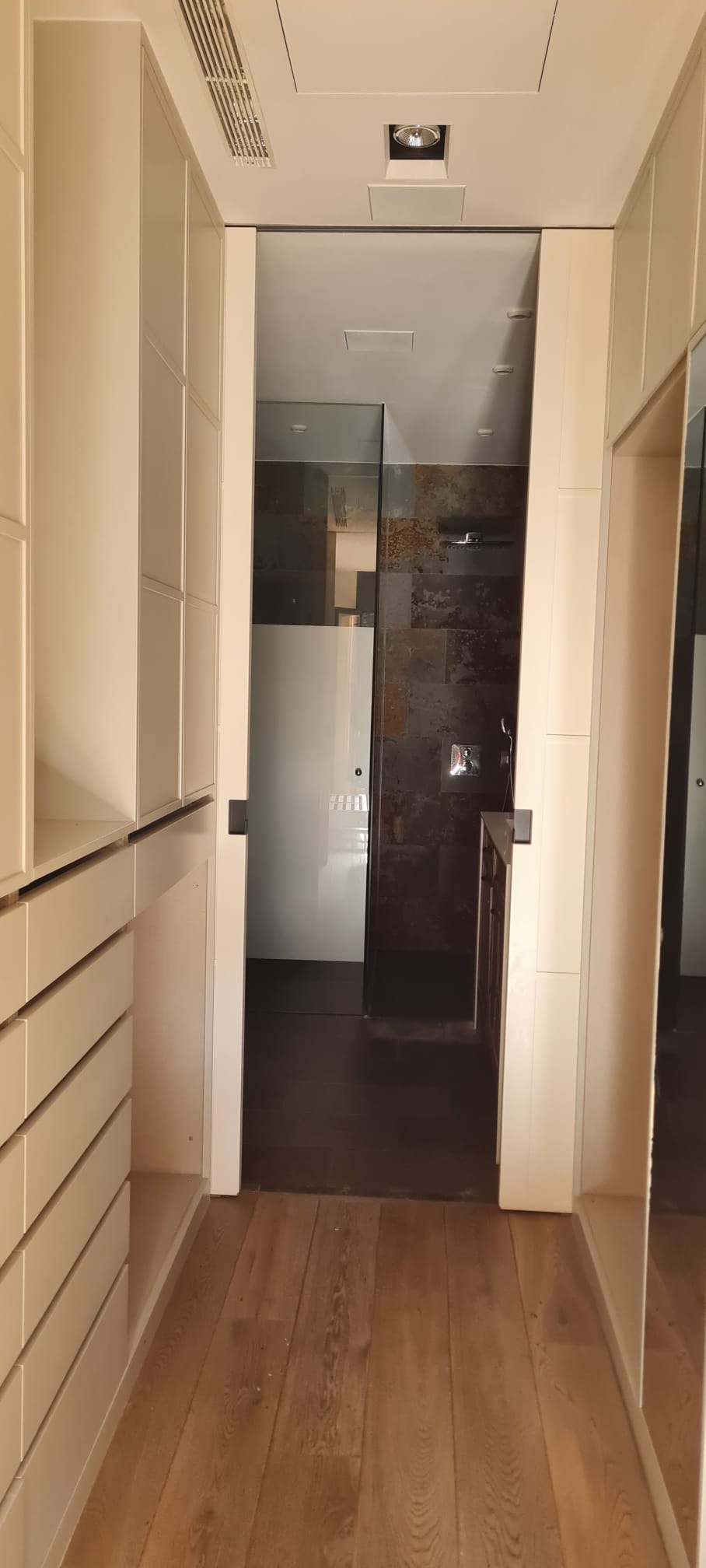 Renovated house for rent Anglí street