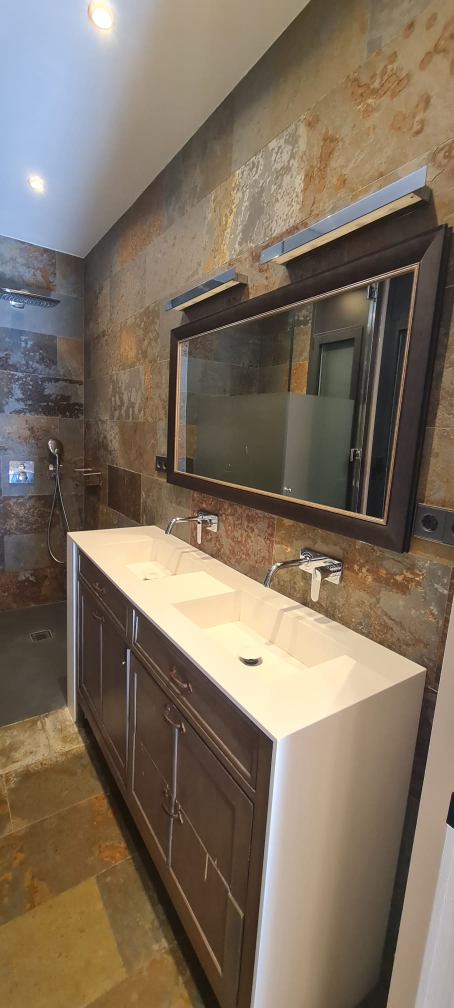 Renovated house for rent Anglí street