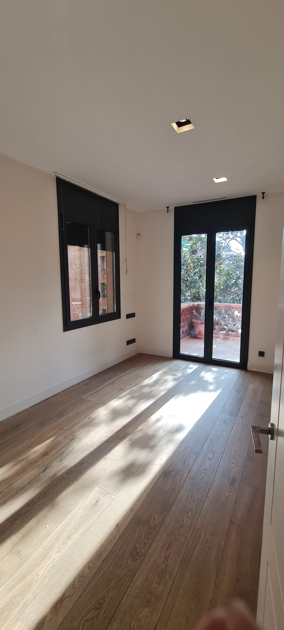 Renovated house for rent Anglí street
