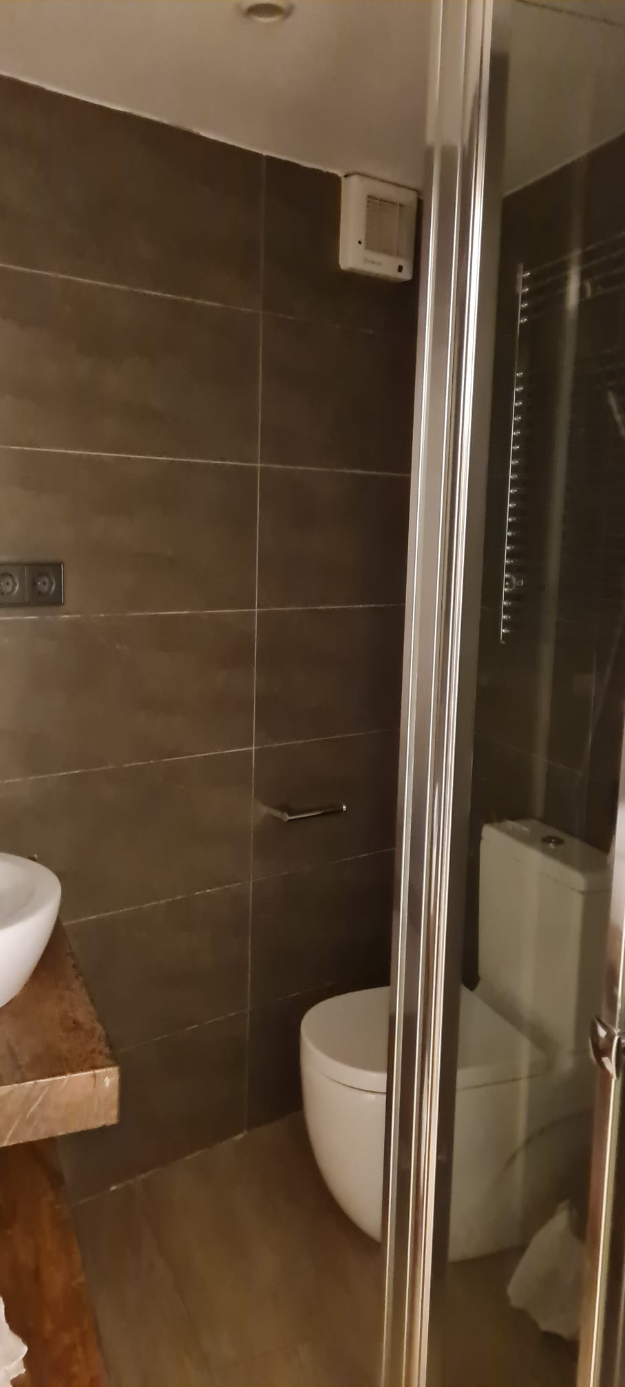 Renovated house for rent Anglí street