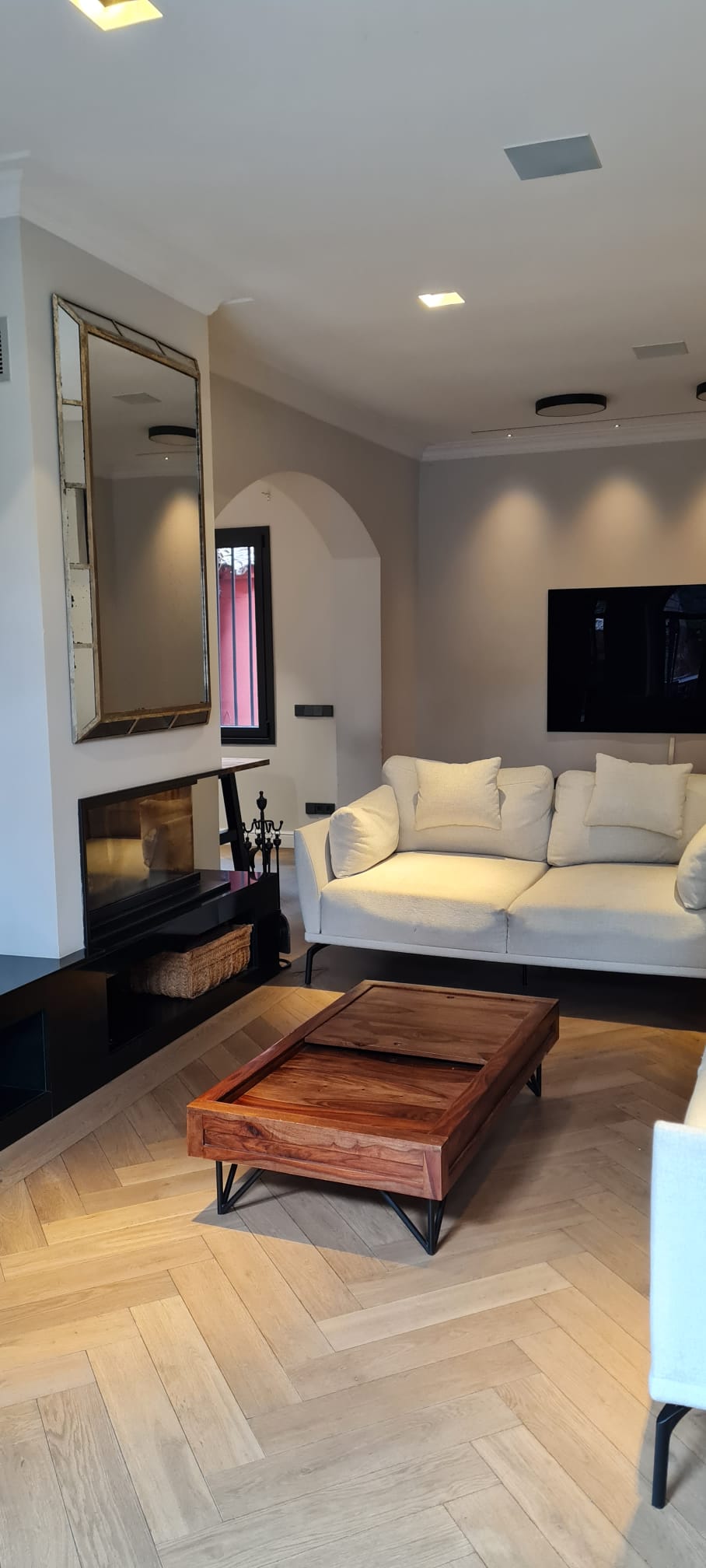 Renovated house for rent Anglí street