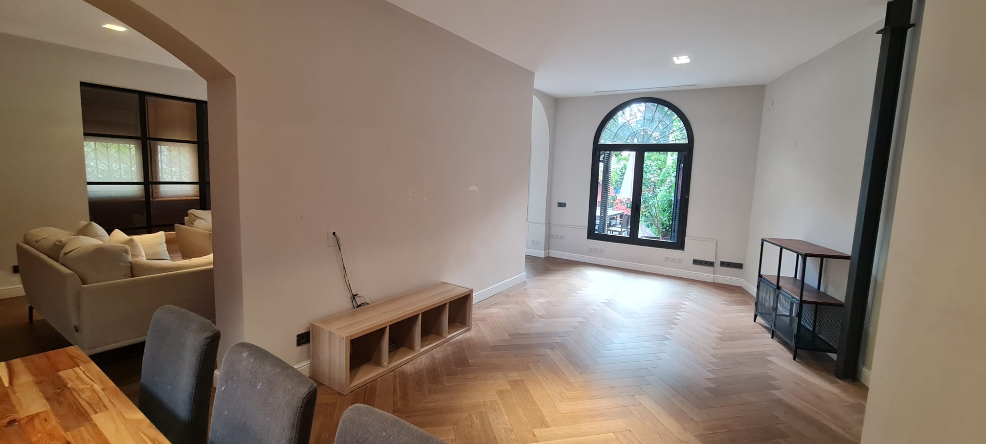 Renovated house for rent Anglí street